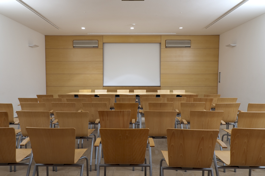 Municipal Library of Oliveira do Bairro